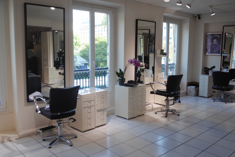 salon-coiffure-FONTAN-min_floor-home-office-property-living-room-room-781228-pxhere.com